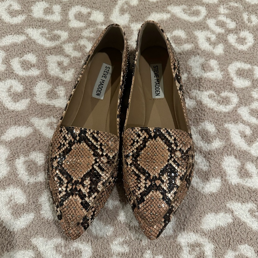 Steve Madden snakeskin studded flats
